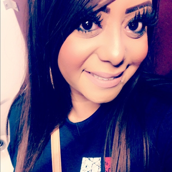 Meet your Posher, Julia - Picture 1 of 1